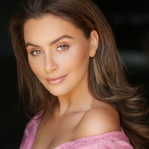 Meet your Posher, Miranda